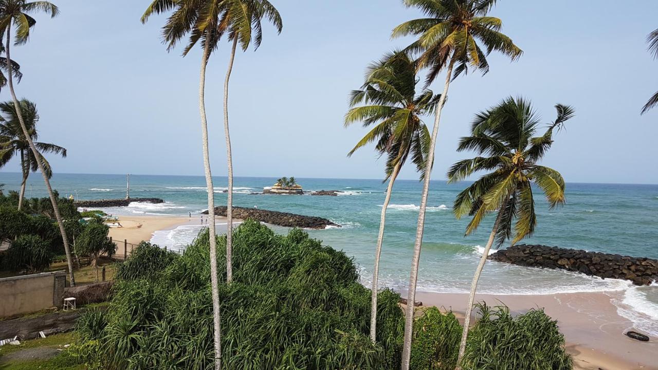 White Sand Villa - Beach Front Hikkaduwa Exterior foto